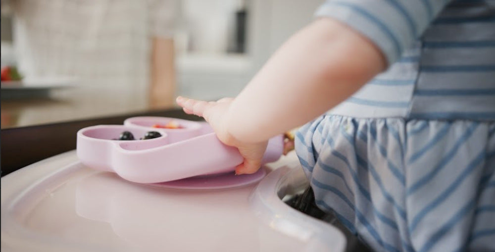 baby using Octopod plate